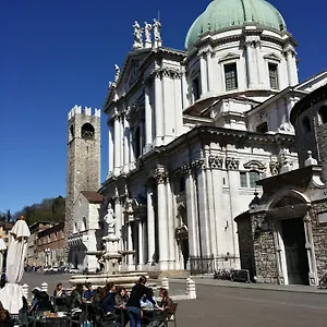 Interno31 Brescia