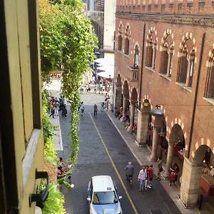  Appartement Casa Martini Piazza Erbe Italië